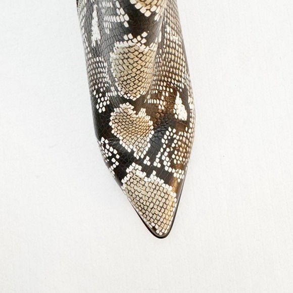 Saks Fifth Avenue Snakeskin Printed Bootie Pointy Toe GT011-J-1 Size 7.5 - Picture 8 of 9